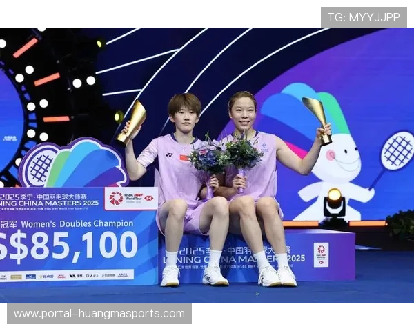 贾一凡复出羽超女双获胜，与张殊贤拥抱致敬老搭档