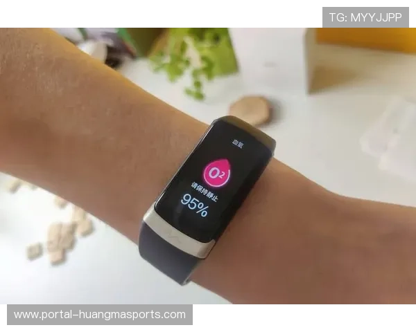 运动健康管理当前引入可穿戴设备数据，实现风险早期干预